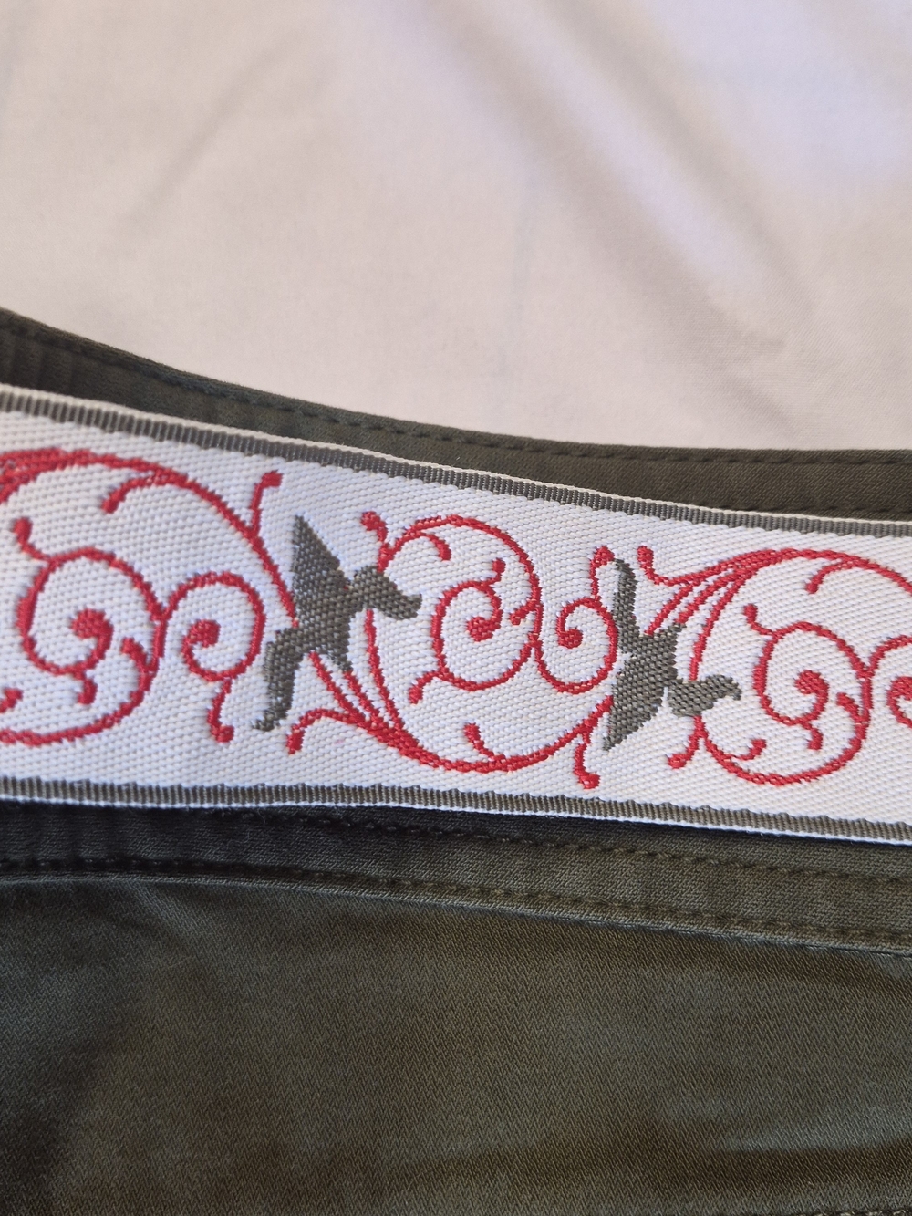Ladies Cabela's Olive Green Casual Pants - Picture 6 of 6